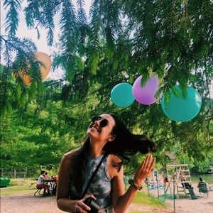 Meet your Posher, Laura